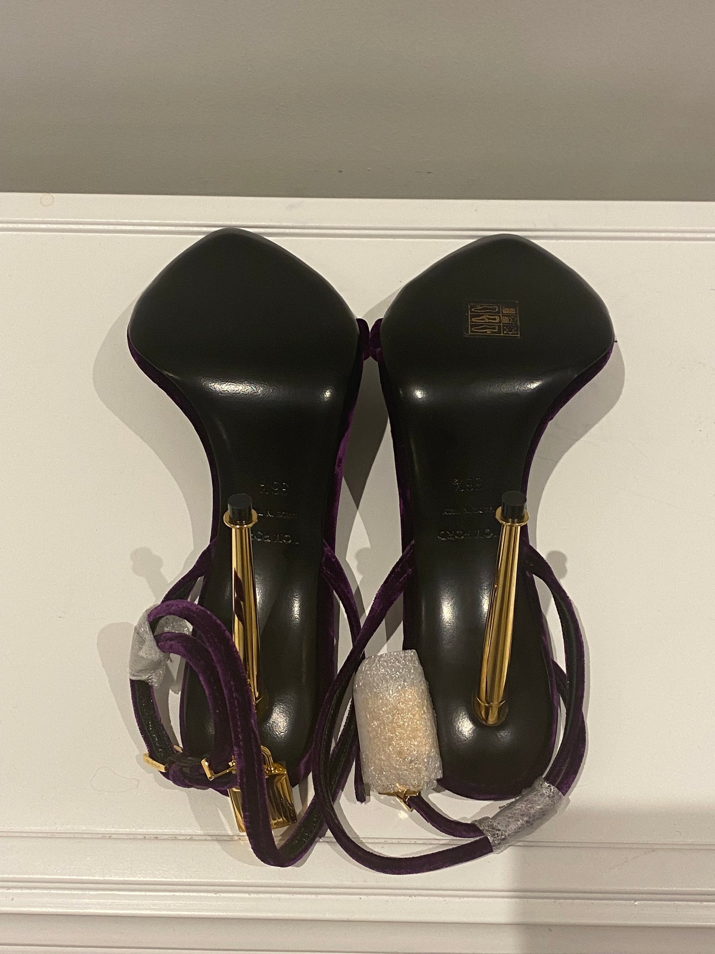 Tom Ford Purple Velvet Padlock Heels – EU 36.5