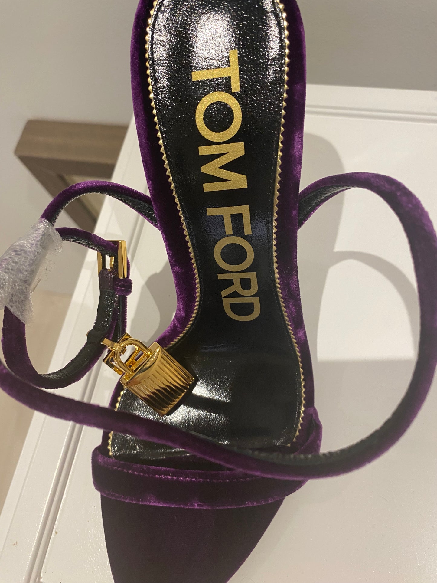 Tom Ford Purple Velvet Padlock Heels – EU 36.5