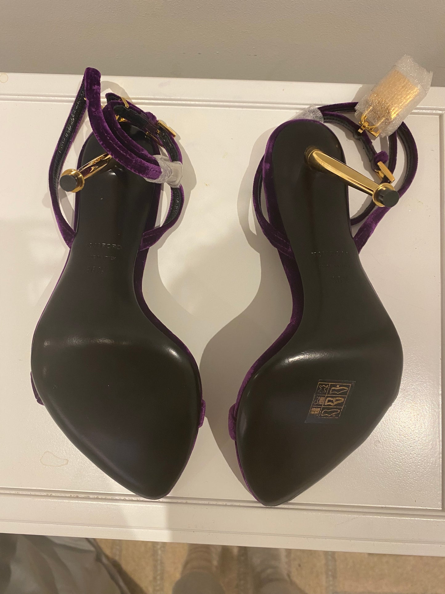 Tom Ford Purple Velvet Padlock Heels – EU 36.5