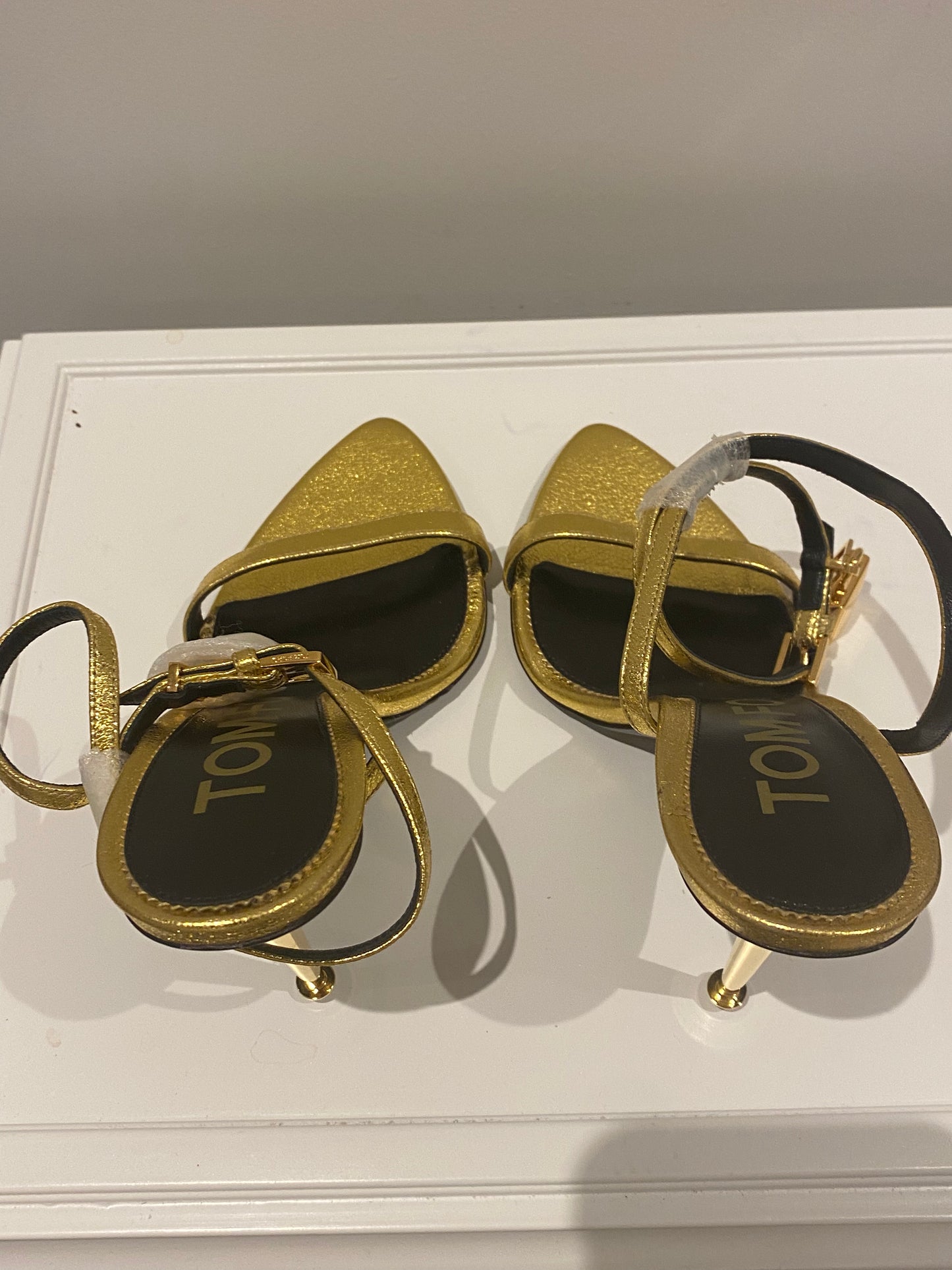 Tom Ford Padlock Sandals – Laminated Nappa Leather, Metallic Gold (EU 37)